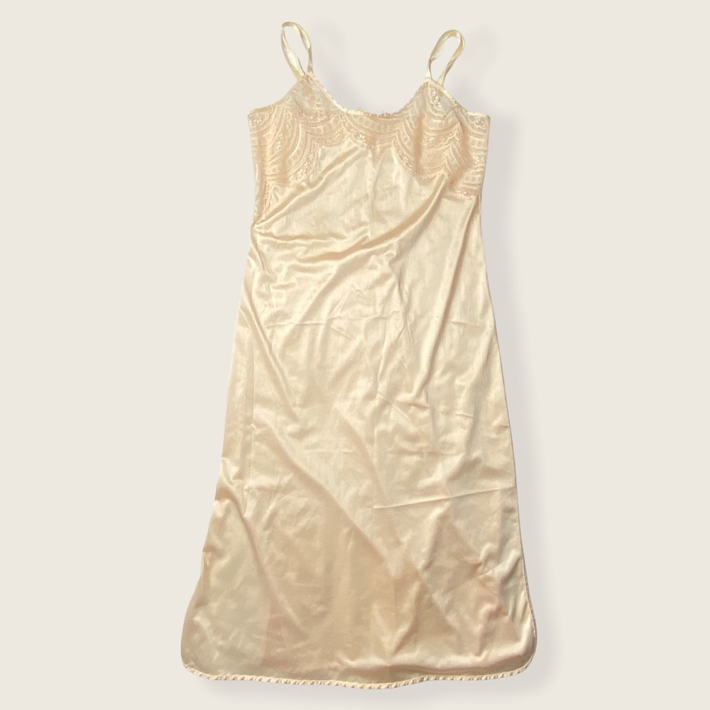 Vintage Carriage Court Cream Blush Satin Slip 32 - Picture 2 of 15